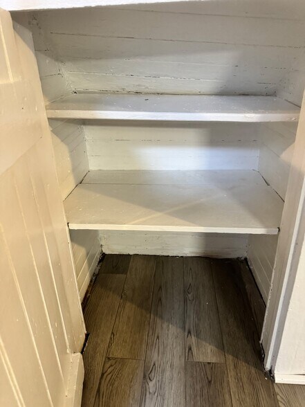 Building Photo - 82 Park Ave