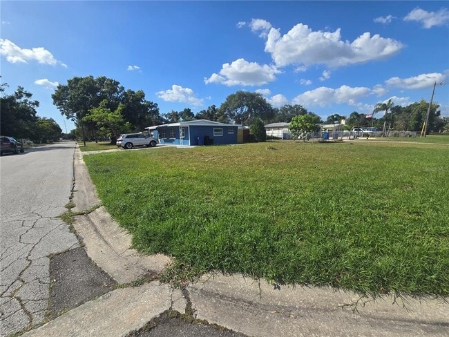 Building Photo - 7401 36th Ave N