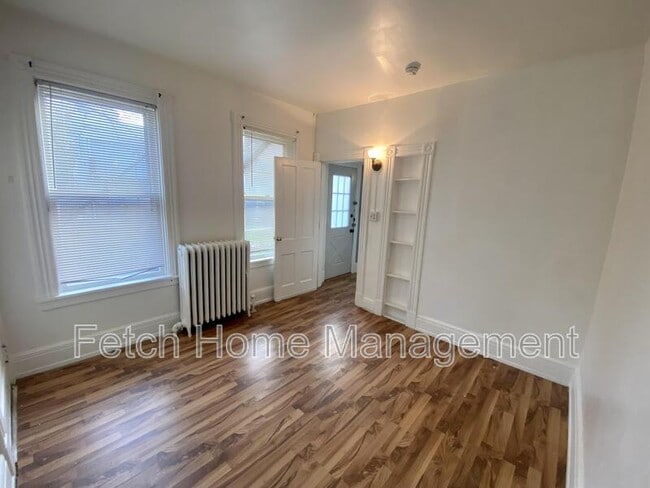 Building Photo - 137 S Prince St