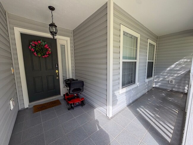 Building Photo - 4BR/2BA POOL home in NW Gainesville!