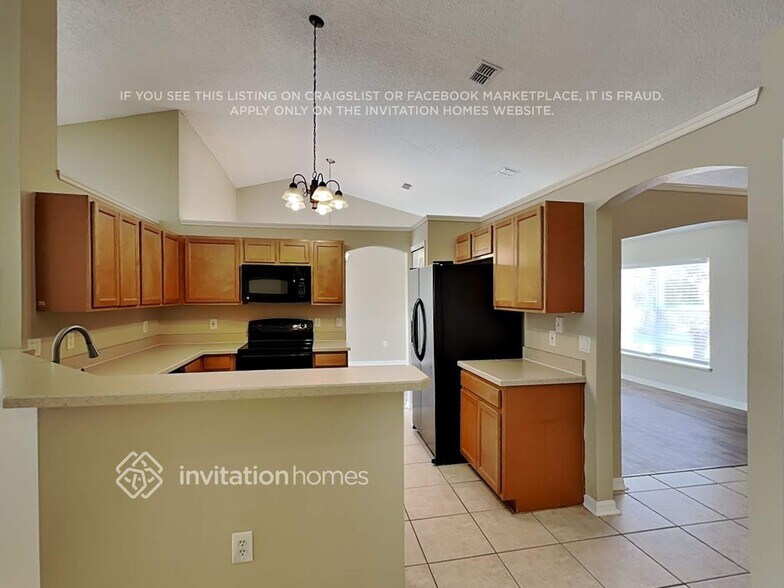 Building Photo - 1351 Azora Dr