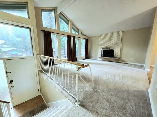 Building Photo - 573 Bridle View Ct NW