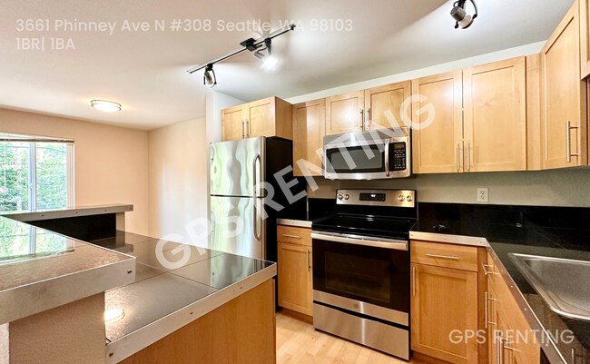 Building Photo - 3661 Phinney Ave N