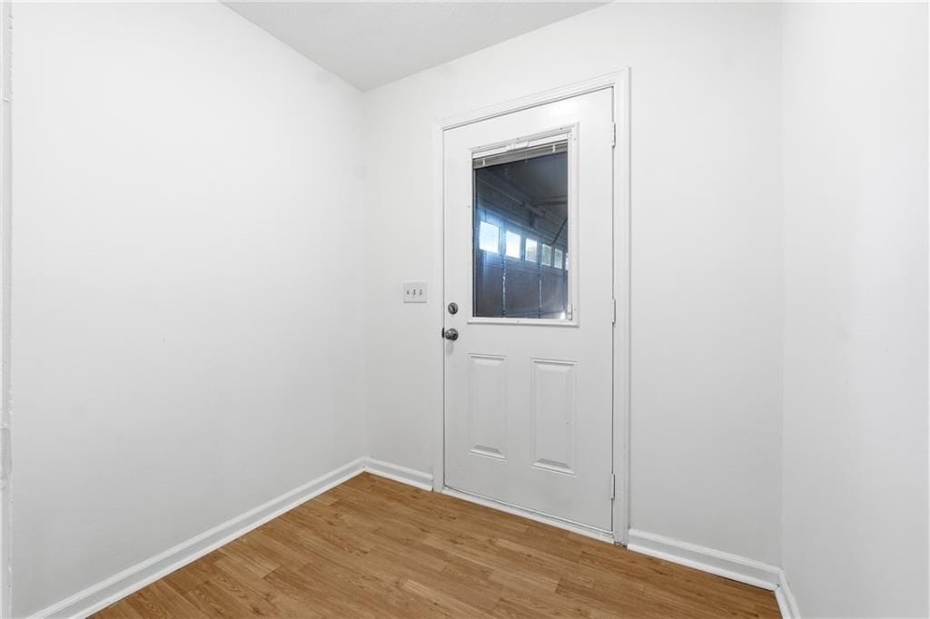 Building Photo - 6917 Laurel Wood Dr