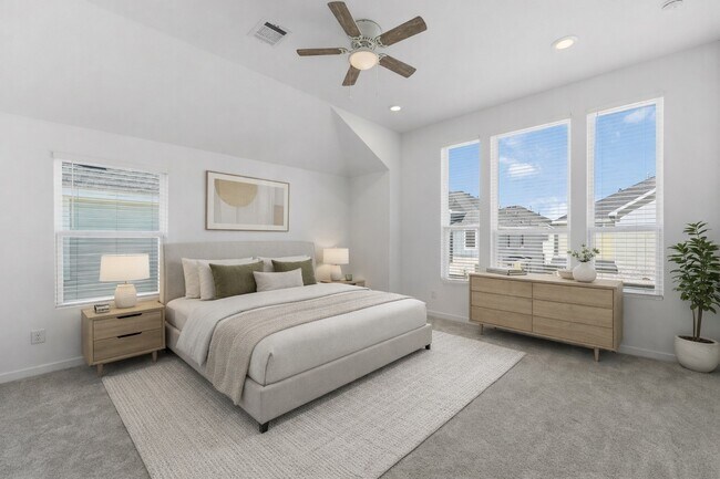 Building Photo - 2206 Via Isa Ln