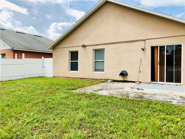 Building Photo - 7698 Pine Fork Dr