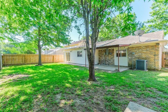 Building Photo - 12326 Flaxen Dr