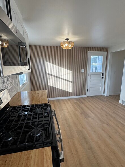 Kitchen and door into backyard - 249 Dunlop Ave