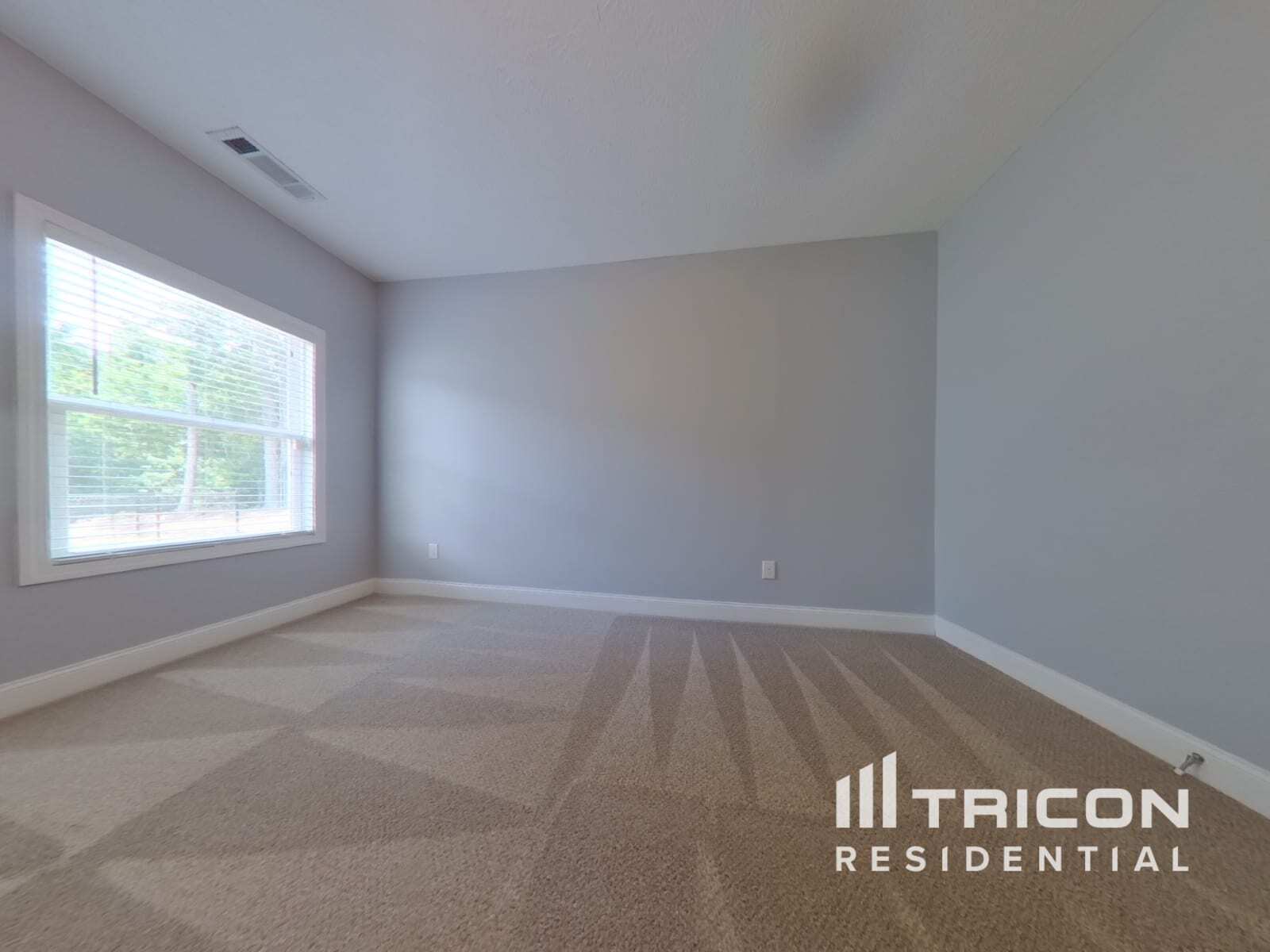 Building Photo - 511 Cole Creek Dr