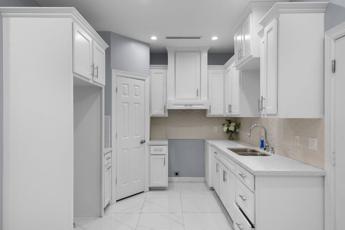 Building Photo - 706 Fitzgerald St