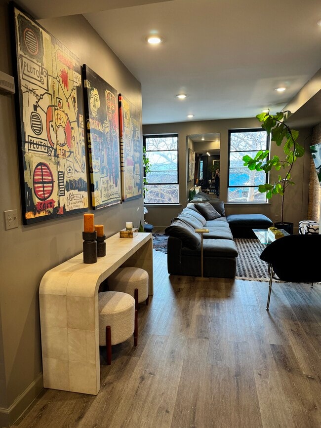 Building Photo - 515 Mosher St