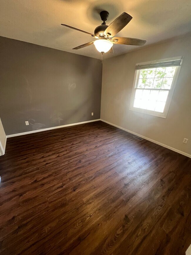 Building Photo - 81-83 Amherst