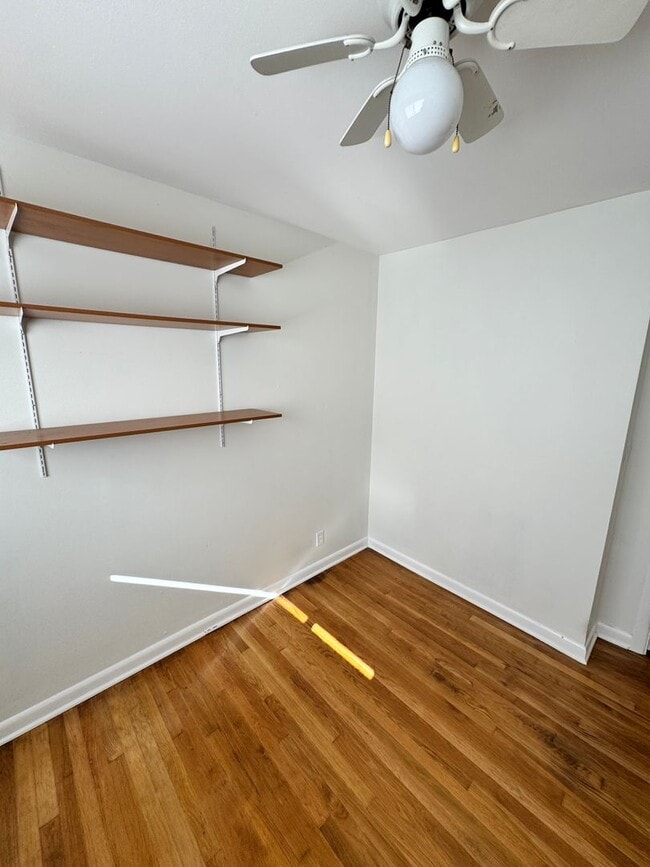 Building Photo - 3 Bedroom 1.5 baths! Walker & Cedar Hills ...