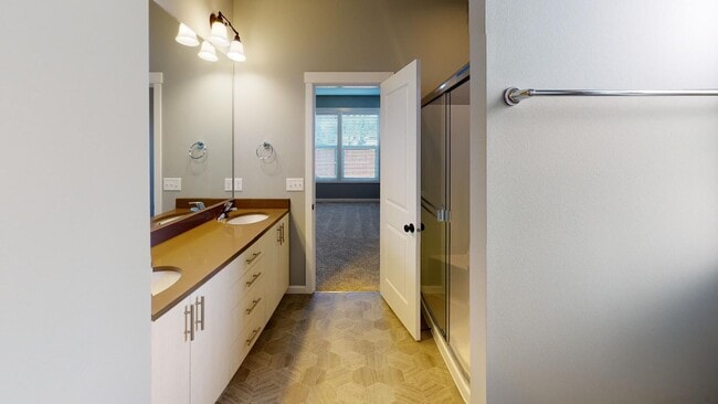 Building Photo - 1 story ranch style home in a peaceful Cul...