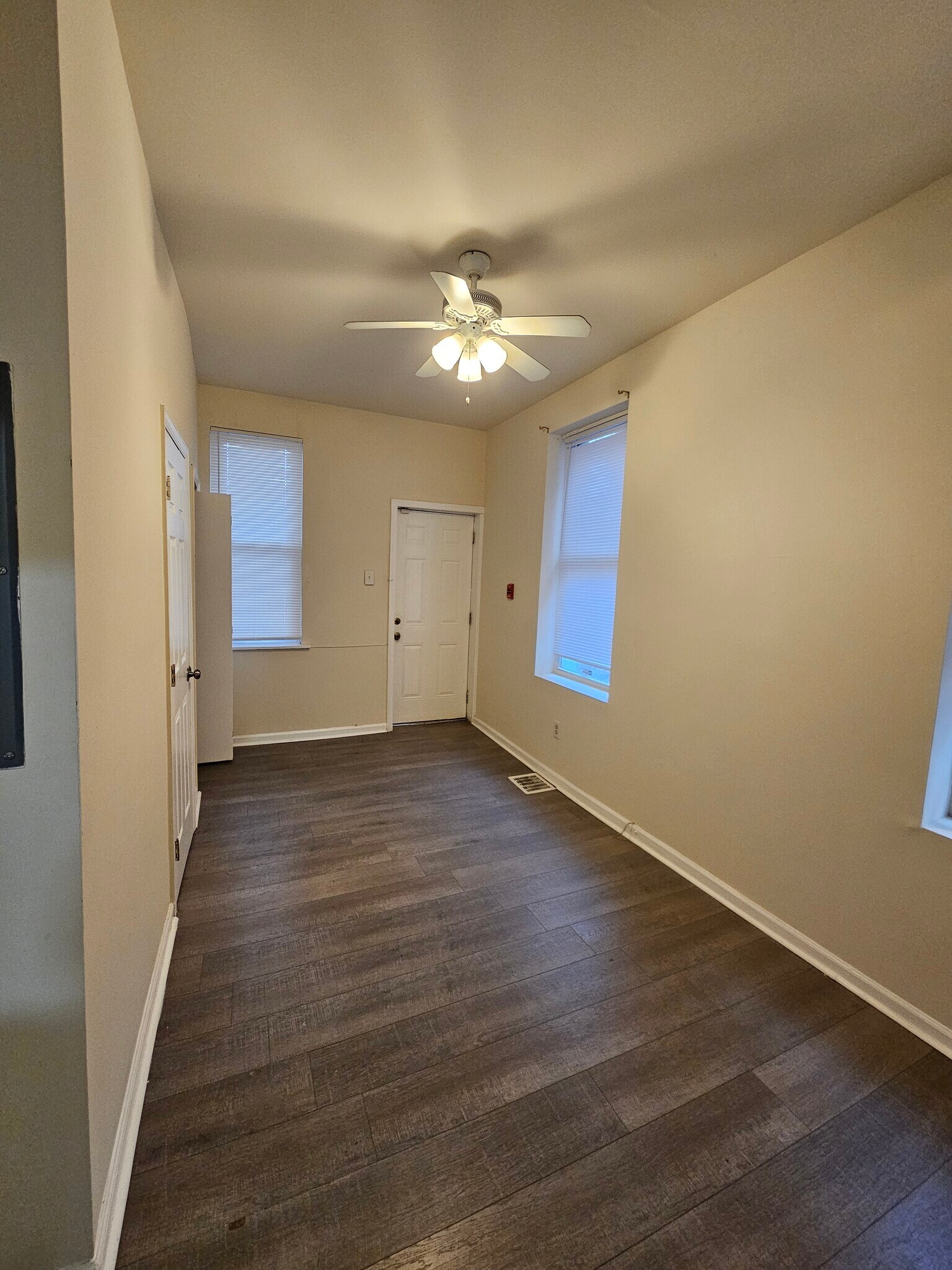 Building Photo - 2253 N 16th St