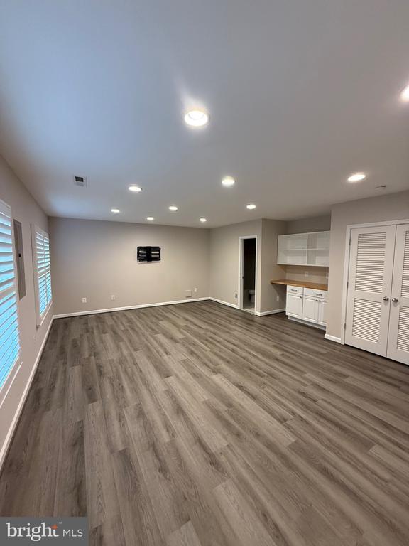 Building Photo - 113 Blackford Dr