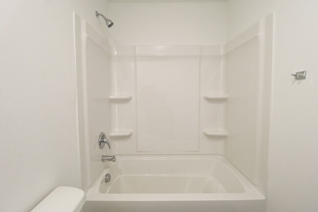 Building Photo - 3 Bed | 2 Bath in Coweta!