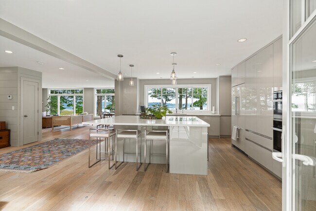 Building Photo - 44 Eagles Ln