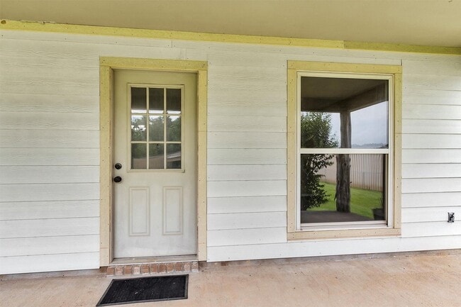 Building Photo - 14699 McCaleb Rd