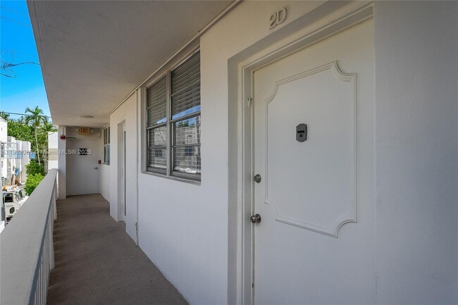 Building Photo - 301 Jefferson Ave