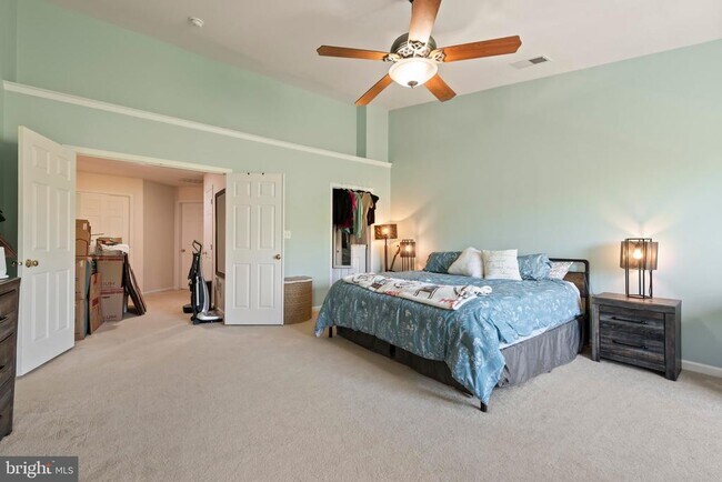 Building Photo - 43286 Morven Square
