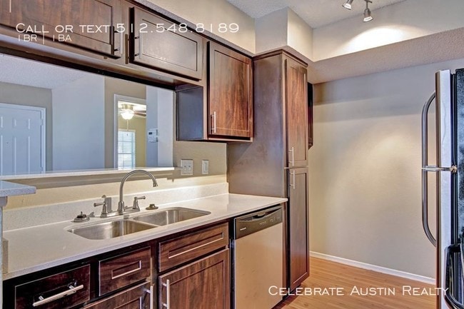 Building Photo - Twenty15