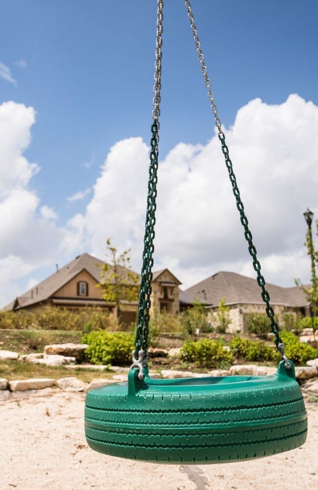 Building Photo - Bright & Airy Home on Curling Post