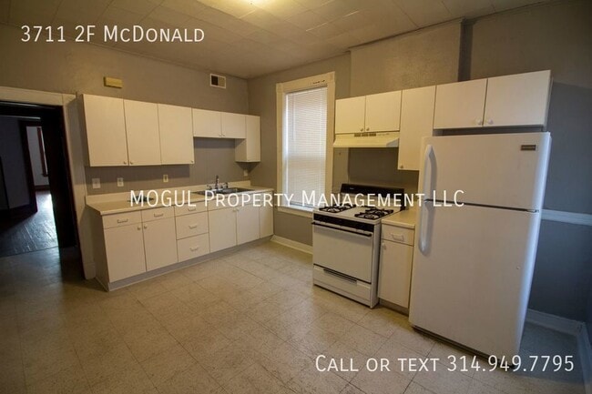Building Photo - 3711 2F McDonald-