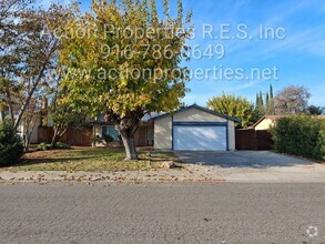 Building Photo - Move In Special: Single Story: Large Yard:...