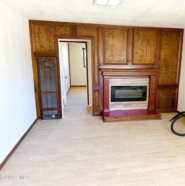 Building Photo - 839 E Ave P-12