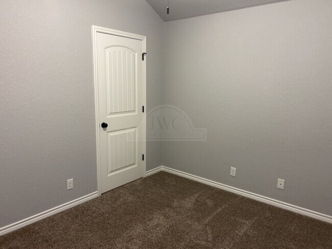 Building Photo - 1604 Granex Dr