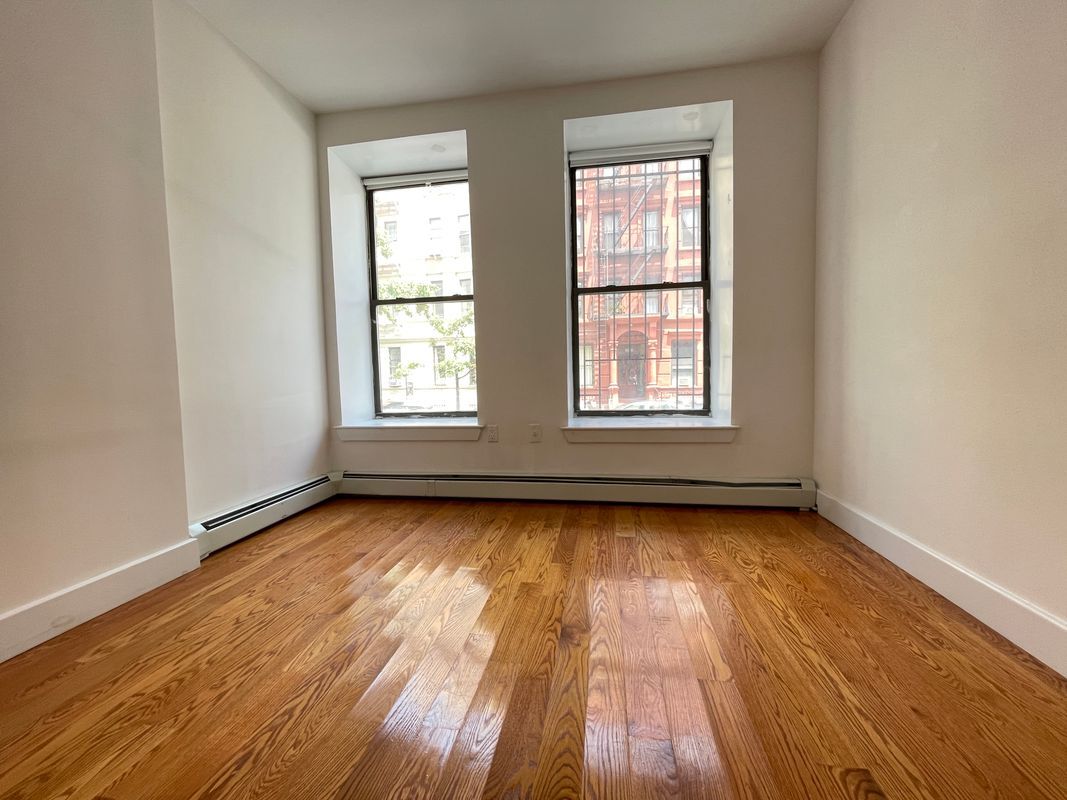 Building Photo - 312 W 121st St