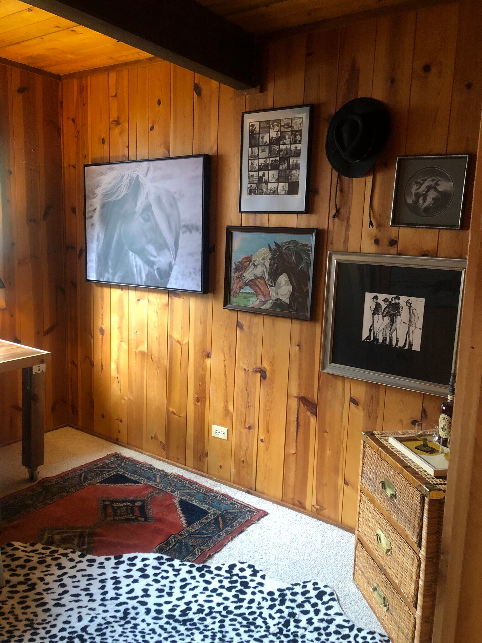 Office (included) - 656 S Circle Ave