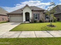 Building Photo - 111 Deer Lake Ln