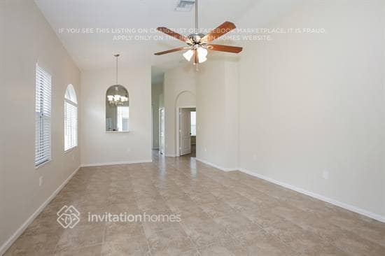 Building Photo - 2110 NE 37th Rd