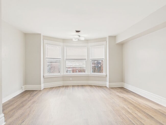 Building Photo - 1005 N 3rd St