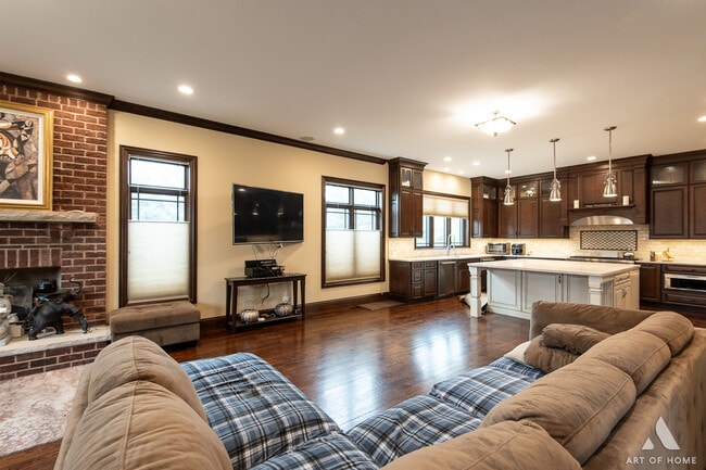 Building Photo - 10001 Montrose Ave