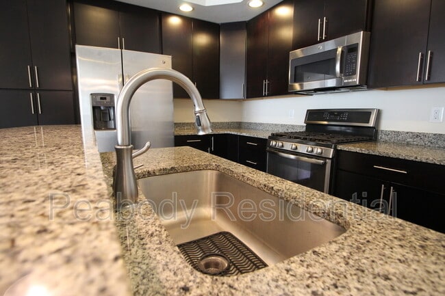 Building Photo - 13615 Air and Space Museum Pkwy