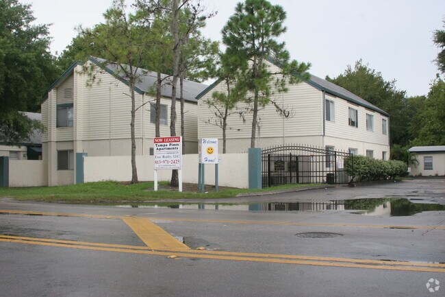Building Photo - Tampa Pines