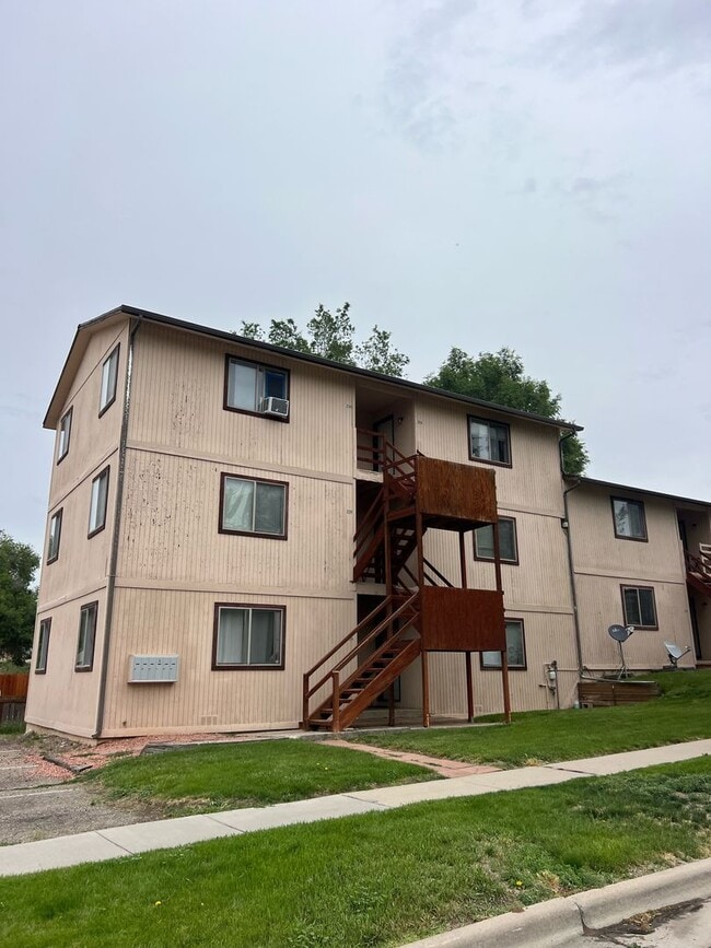 Primary Photo - Largo Studio Apartment located in Downtown...