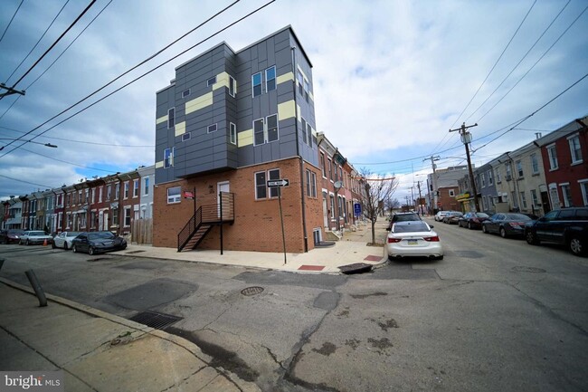 Building Photo - 2618 Jasper St
