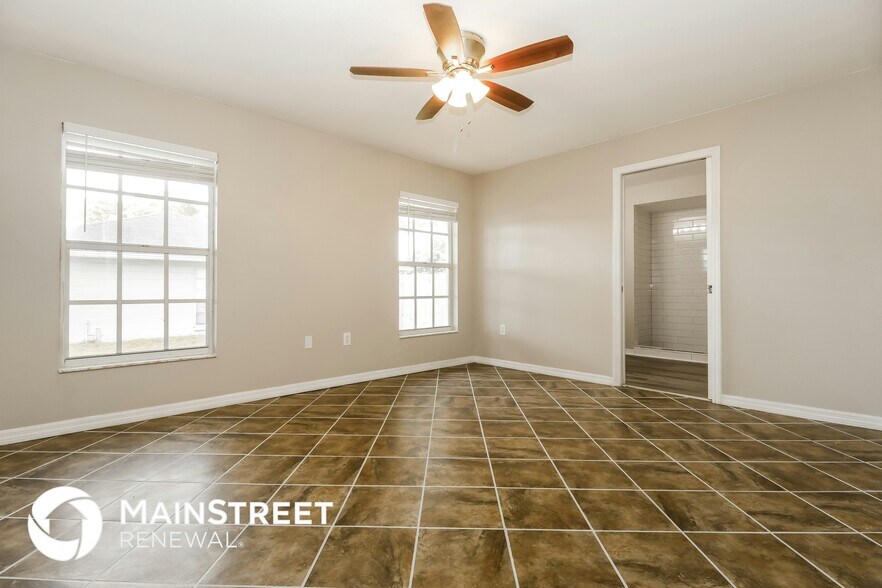 Building Photo - 7943 Indian Heights Dr