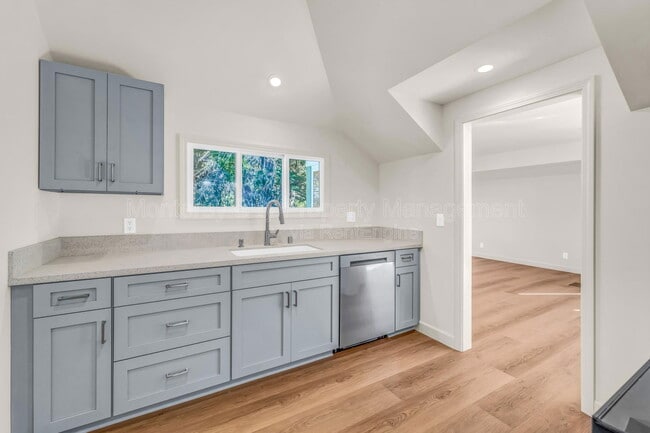 Building Photo - 214 Upper Walden Rd