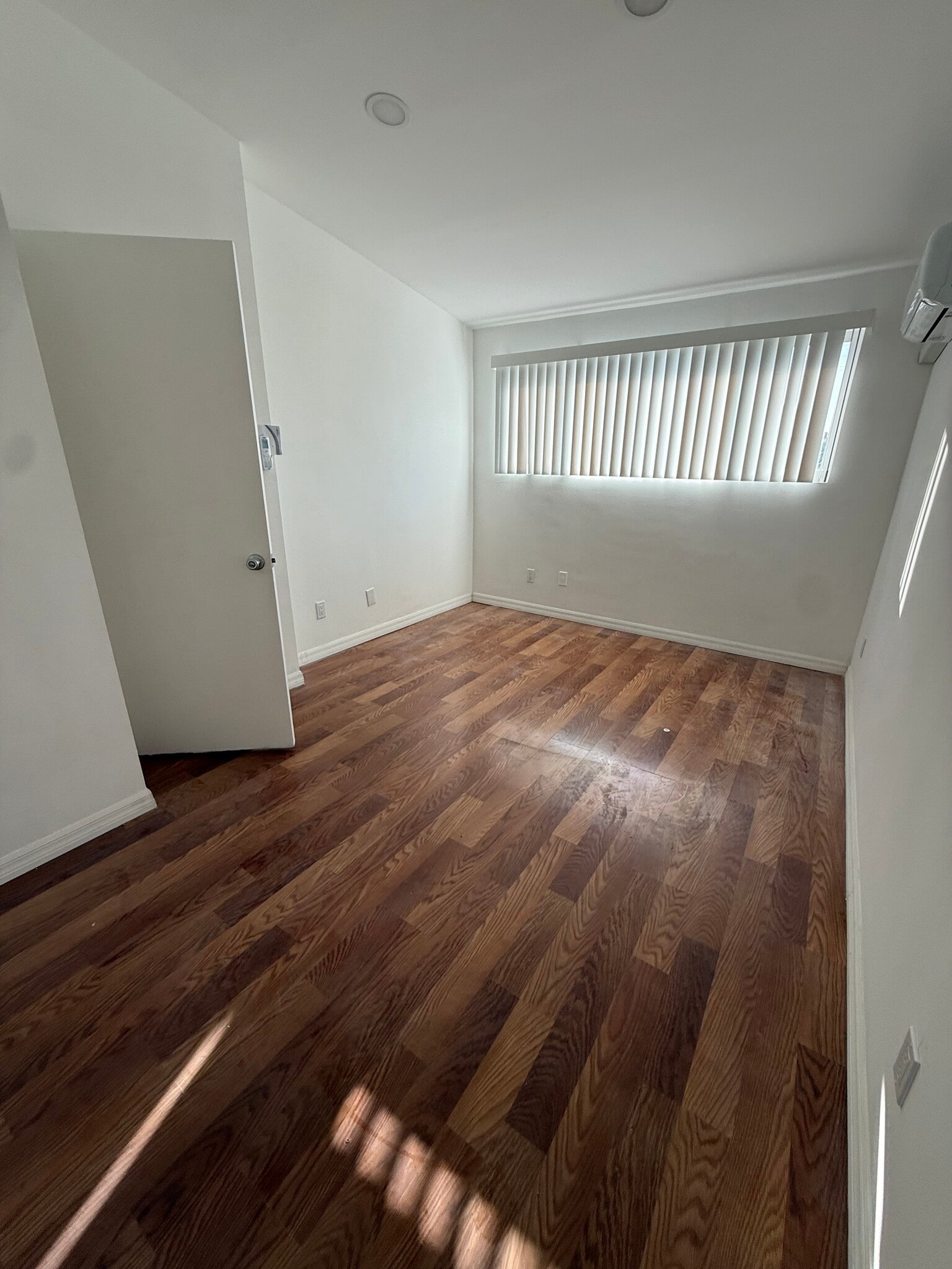 Bedroom 2 - 14642 Calvert St