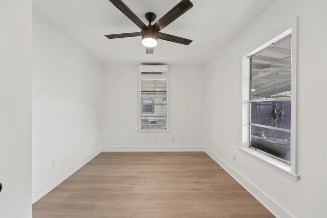 Building Photo - 4029 Lucille St