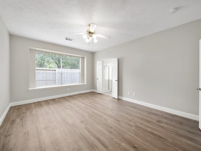 Building Photo - 4414 Casey Cir