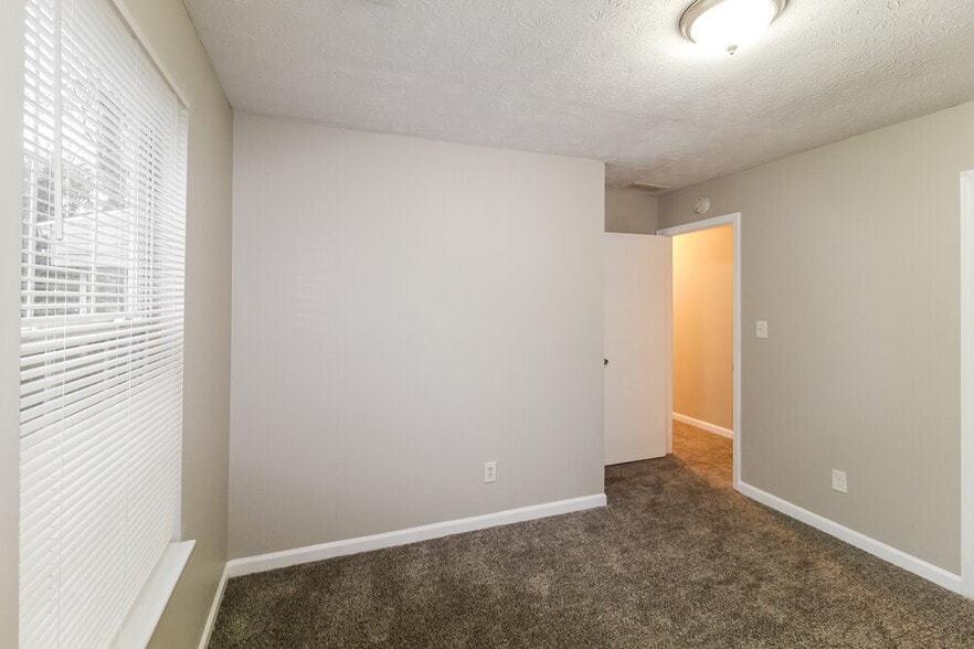 Building Photo - 5913 Clate Ct