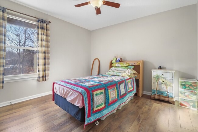 Building Photo - 1802 Warren Dr