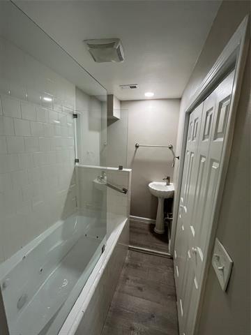 Building Photo - 826 Quinette Dr