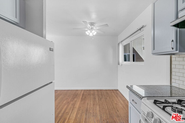 Building Photo - 4733 Lexington Ave